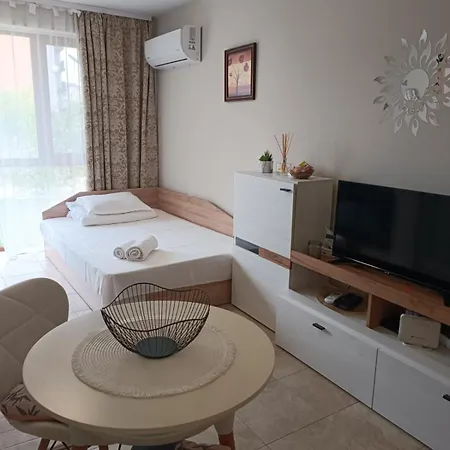 Apartment Megi Apartments, Sity